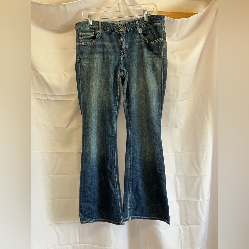 GAP Blue Flare Wide Leg Jeans with Vintage Appeal